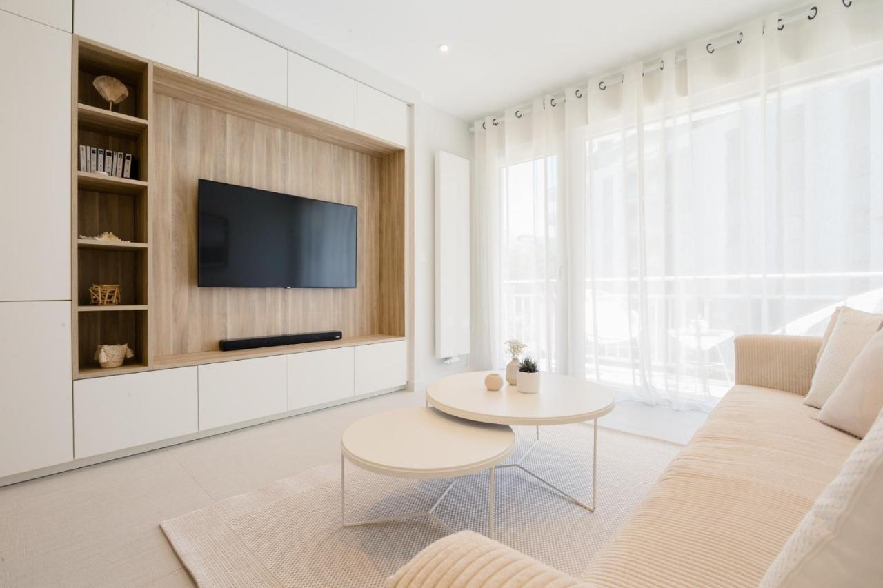 Santa Monica Parking Gratuit Apartment Annecy Luaran gambar